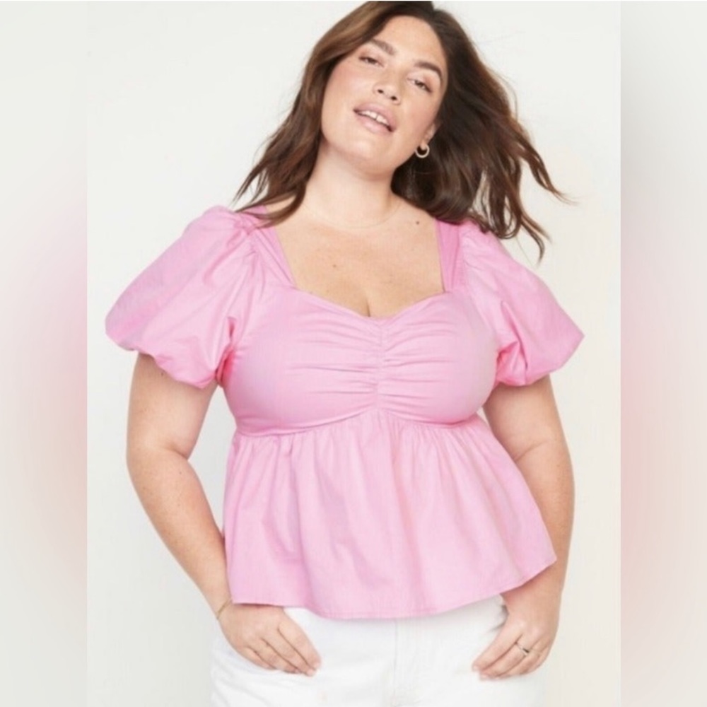Puff sleeve peplum top in BLACK